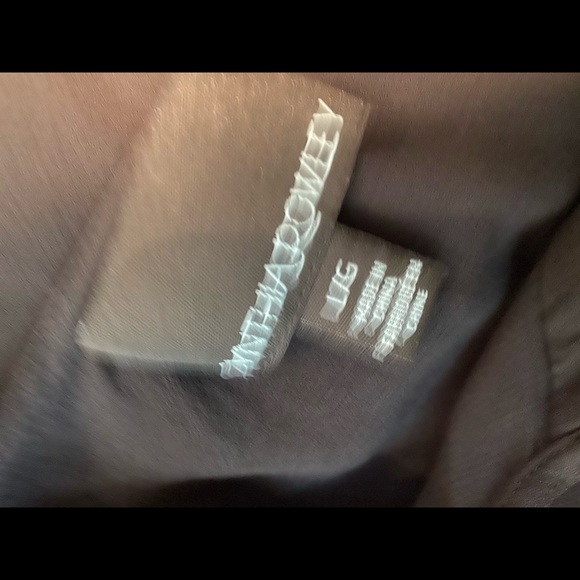 💕3/$50💕 Cynthia Rowley Black Blouse Medium - Picture 6 of 7